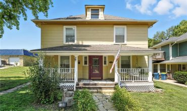 Homes for Sale in Liberty, MO 64068 | 134 S Lincoln Street