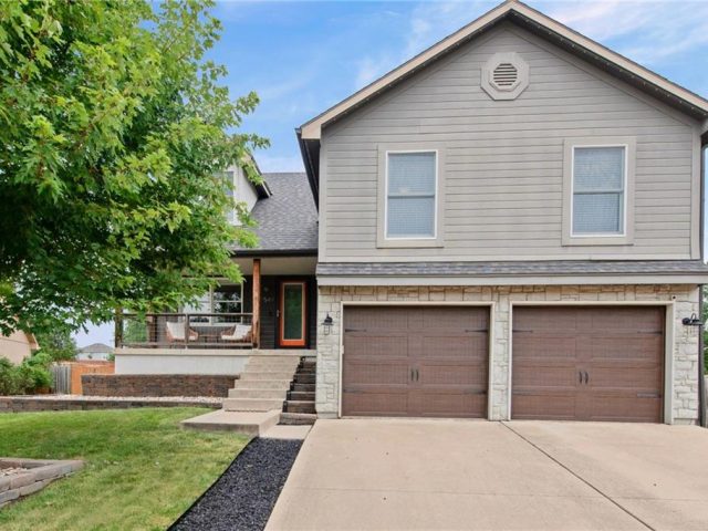 Homes for Sale in Kansas City, MO 64158 | 7549 N Tullis Avenue