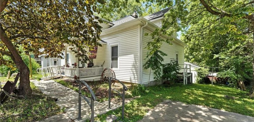 Homes for Sale in Liberty, MO 64068 | 216 S MISSOURI Street