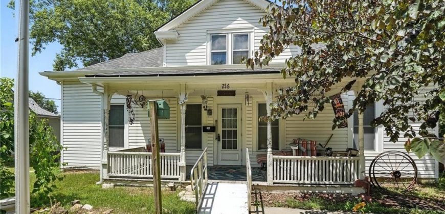 Homes for Sale in Liberty, MO 64068 | 216 S MISSOURI Street