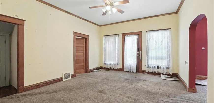 Homes for Sale in Liberty, MO 64068 | 216 S MISSOURI Street