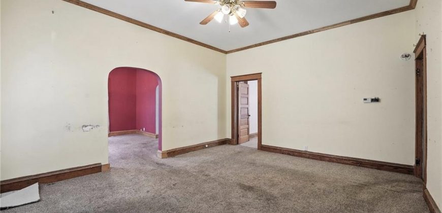 Homes for Sale in Liberty, MO 64068 | 216 S MISSOURI Street
