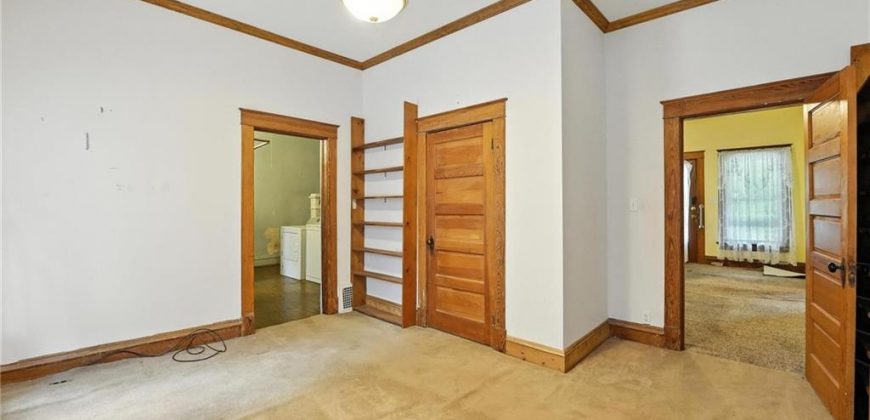 Homes for Sale in Liberty, MO 64068 | 216 S MISSOURI Street