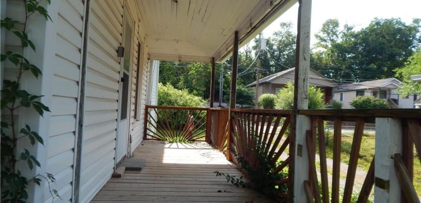Homes for Sale in Liberty, MO 64068 | 216 S MISSOURI Street
