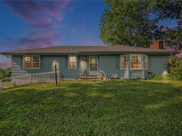 Homes for Sale in Liberty, MO 64068 | 7725  Raines Road