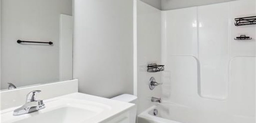 Homes for Sale in Kansas City, MO 64157 | 11704 N LAUREL Avenue