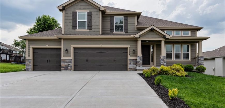 Homes for Sale in Kansas City, MO 64157 | 11704 N LAUREL Avenue