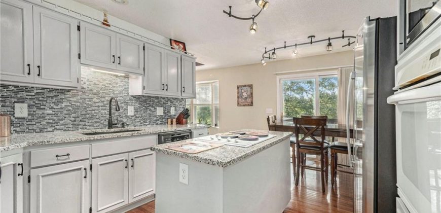 Homes for Sale in Smithville, MO 64089 | 13301  Forest Oaks Drive