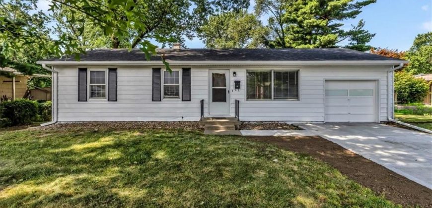 Homes for Sale in Gladstone, MO 64118 | 2409 NE 63rd Place