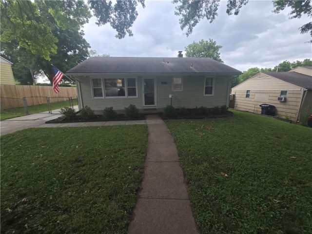 Homes for Sale in Kansas City, MO 64118 | 5415 N Garfield Avenue