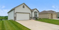 Homes for Sale in Kansas City, MO 64154 | 9504 N Amoret Avenue
