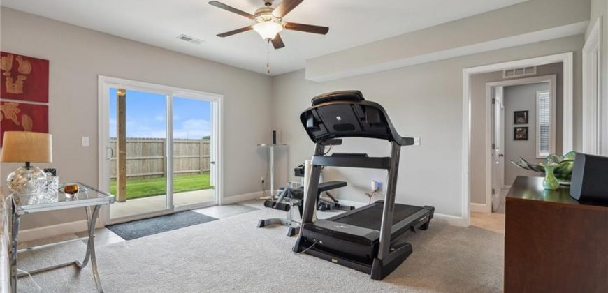 Homes for Sale in Kansas City, MO 64154 | 9504 N Amoret Avenue