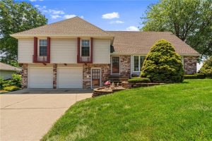 2601-NE-69th-Terrace-mls-2555455-image-1