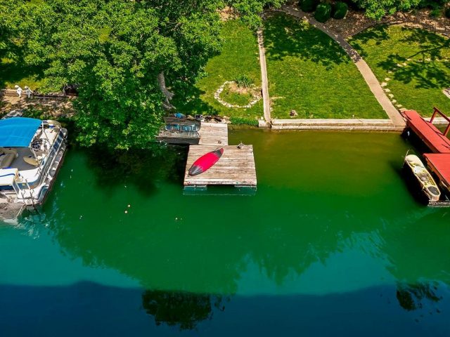 Homes for Sale in Lake Waukomis, MO 64151 | 376 NW North Shore Drive