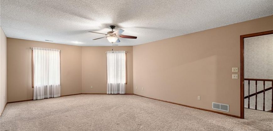 Homes for Sale in Kearney, MO 64060 | 1001 S Jefferson Street