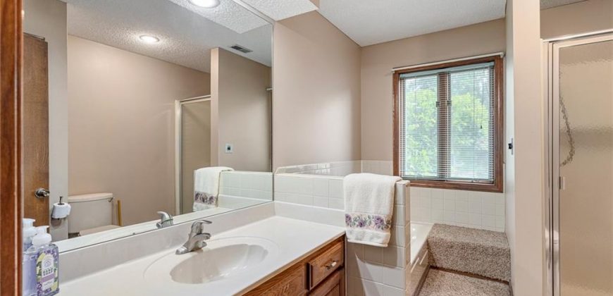 Homes for Sale in Kearney, MO 64060 | 1001 S Jefferson Street