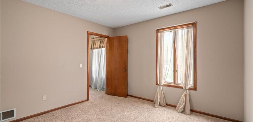 Homes for Sale in Kearney, MO 64060 | 1001 S Jefferson Street