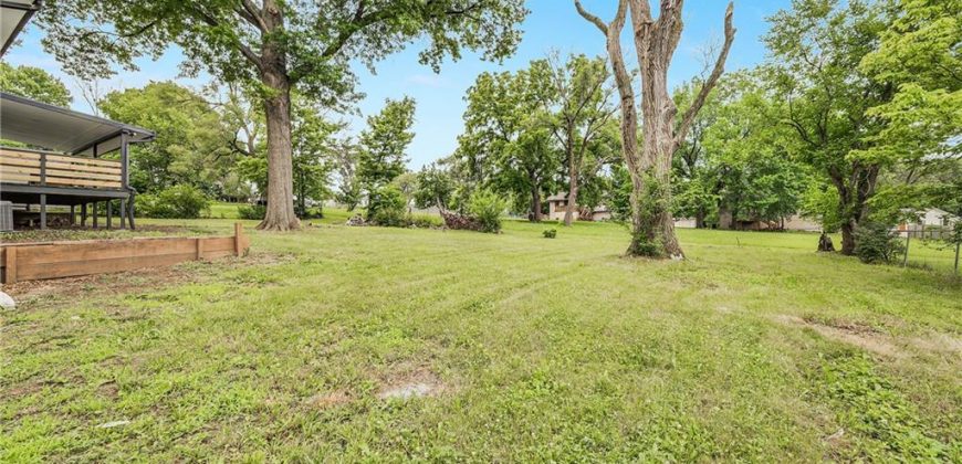 Homes for Sale in Pleasant Valley, MO 64068 | 7909  Arnote Road