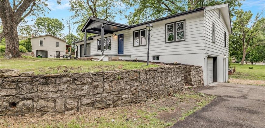 Homes for Sale in Pleasant Valley, MO 64068 | 7909  Arnote Road