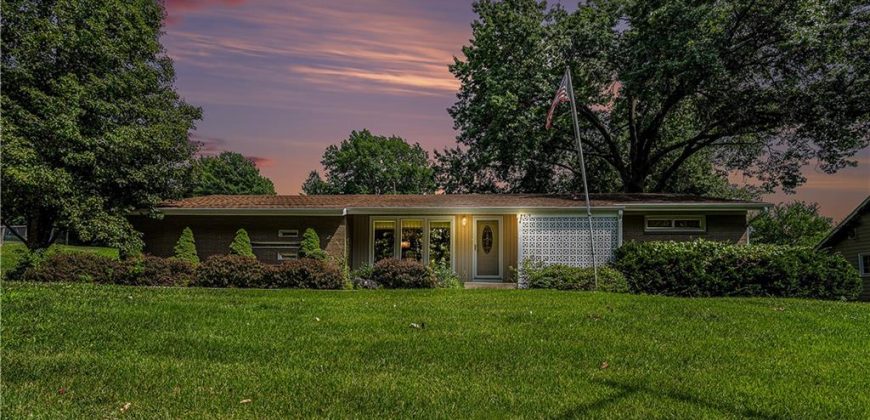 Homes for Sale in Kansas City, MO 64152 | 5919 N ADRIAN Terrace