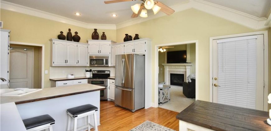 Homes for Sale in Liberty, MO 64068 | 925  Redwood Circle