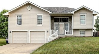 Homes for Sale in Gladstone, MO 64118 | 5200 N Pennsylvania Avenue