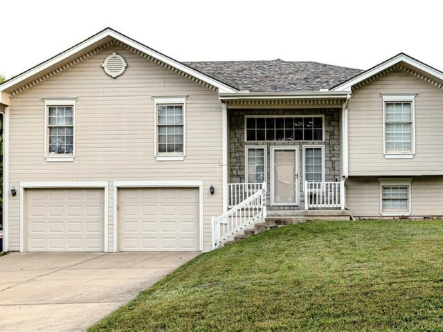 Homes for Sale in Gladstone, MO 64118 | 5200 N Pennsylvania Avenue