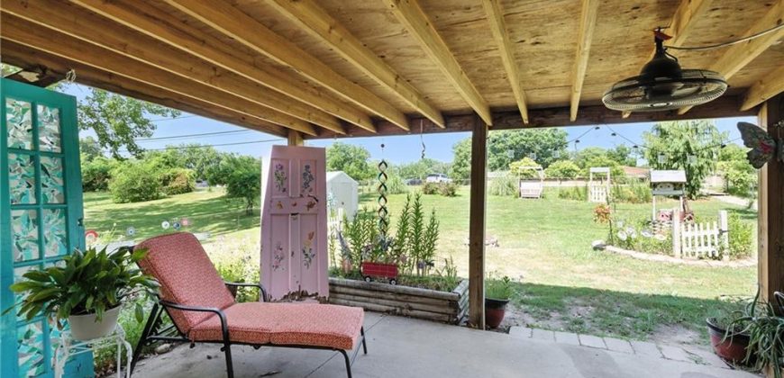 Homes for Sale in Kansas City, MO 64118 | 5530 N Flora Avenue