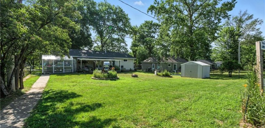 Homes for Sale in Kansas City, MO 64118 | 5530 N Flora Avenue