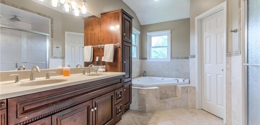 Homes for Sale in Kansas City, MO 64151 | 4427 NW 64th Terrace