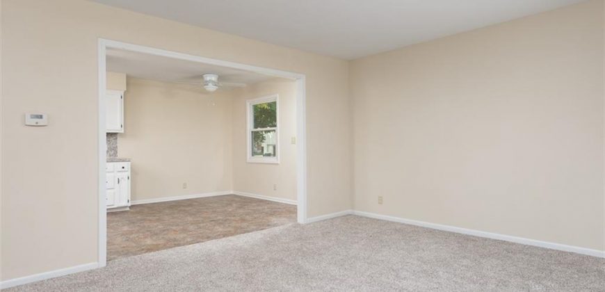 Homes for Sale in Kearney, MO 64060 | 303 E 11th Street
