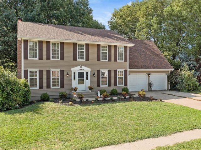 Homes for Sale in Liberty, MO 64068 | 1304  Wellington Way