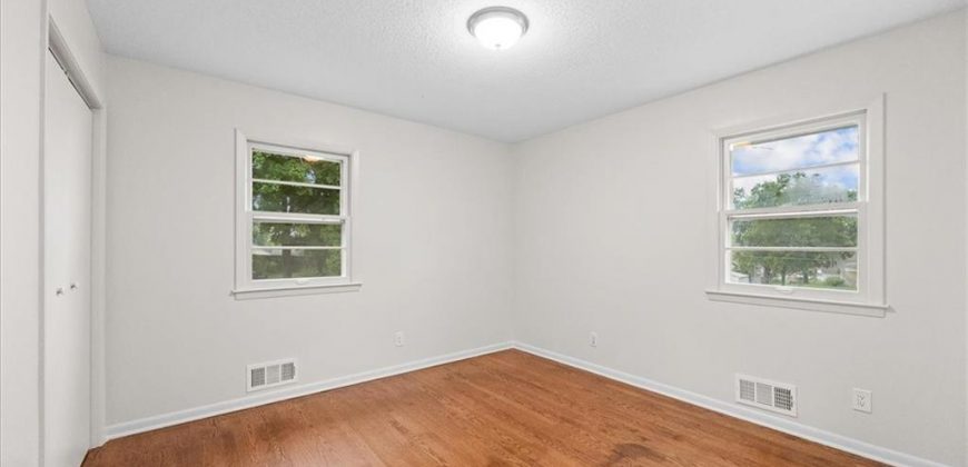Homes for Sale in Dearborn, MO 64439 | 104 N June Street