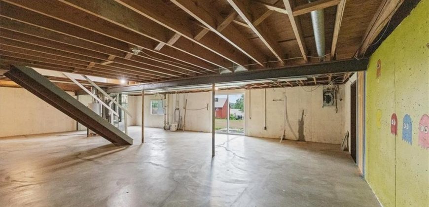 Homes for Sale in Dearborn, MO 64439 | 104 N June Street