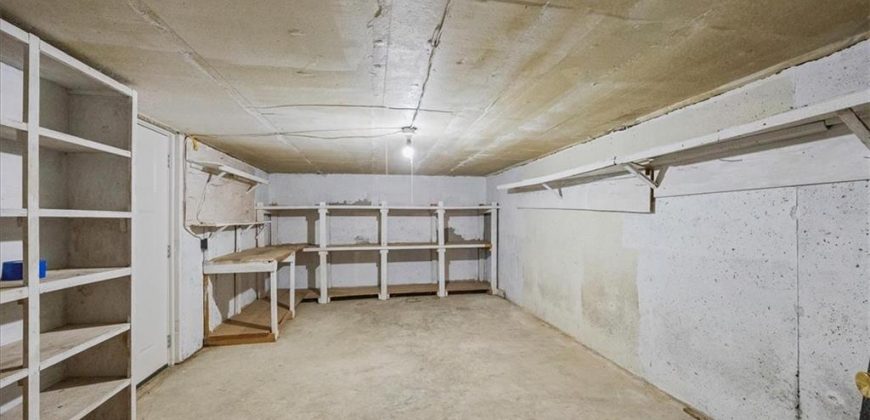 Homes for Sale in Dearborn, MO 64439 | 104 N June Street