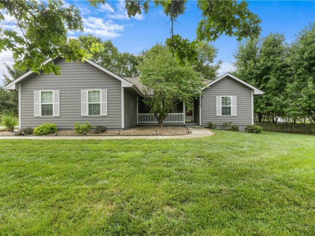 Homes for Sale in Smithville, MO 64089 | 1111 NE 188th Street
