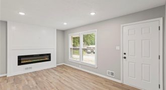 Homes for Sale in Kansas City, MO 64152 | 7206 NW Winter Avenue