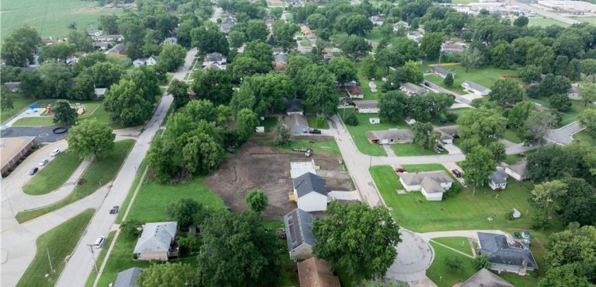Homes for Sale in Smithville, MO 64089 | 523  Hawthorne Street