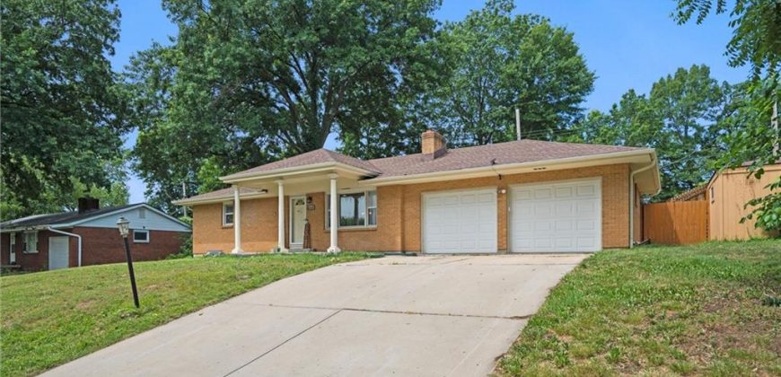Homes for Sale in Kansas City, MO 64118 | 6738 N Madison Avenue