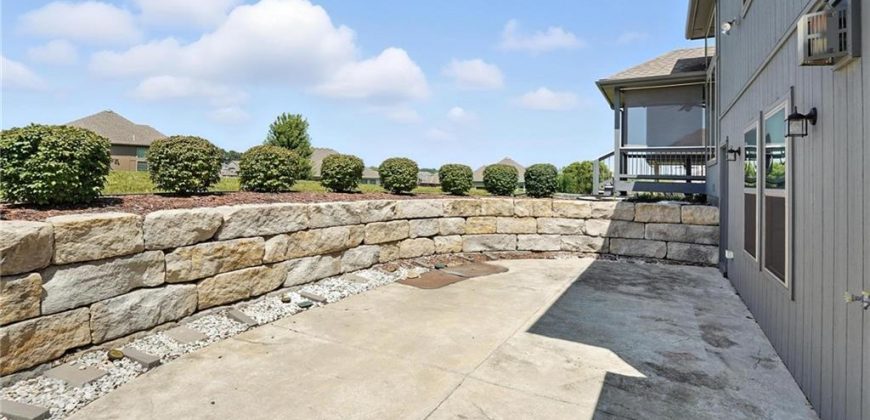 Homes for Sale in Kansas City, MO 64151 | 4108 NW 76th Street