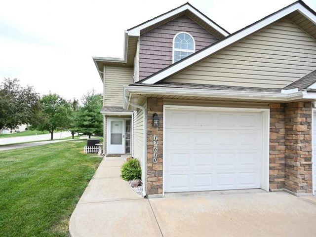 Homes for Sale in Platte City, MO 64079 | 13610  Oak Valley Drive