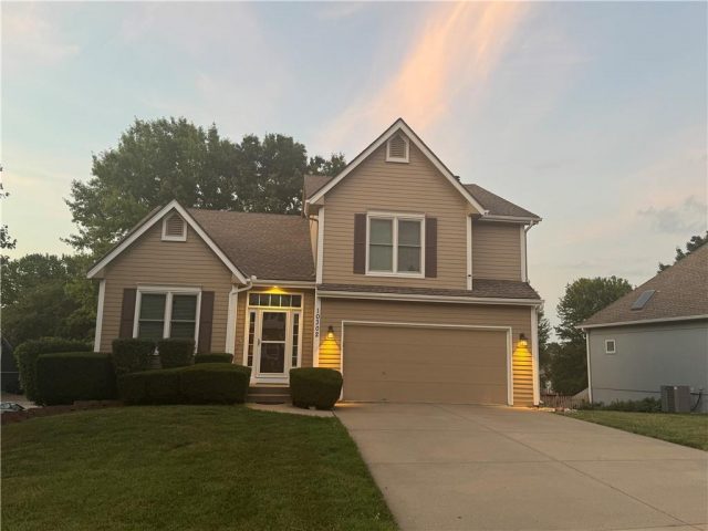 Homes for Sale in Kansas City, MO 64157 | 10302  98th Court