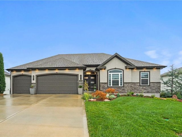 Homes for Sale in Kansas City, MO 64155 | 11408 N Michigan Avenue