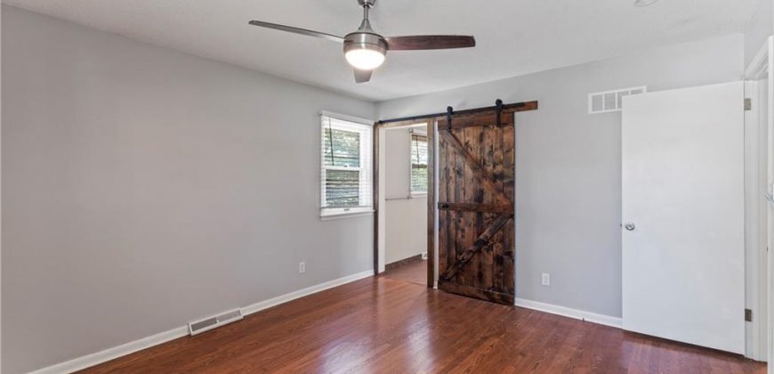 Homes for Sale in Kansas City, MO 64152 | 6511  Valley View Street