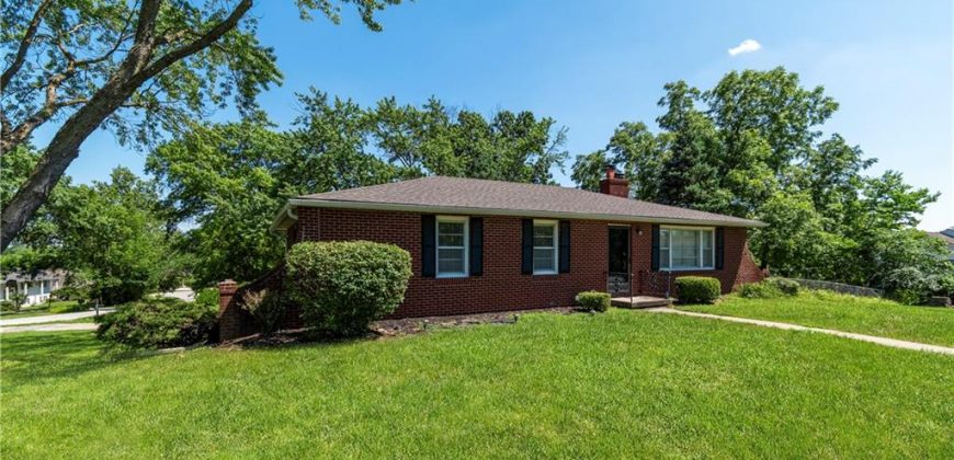 Homes for Sale in Kansas City, MO 64152 | 6511  Valley View Street