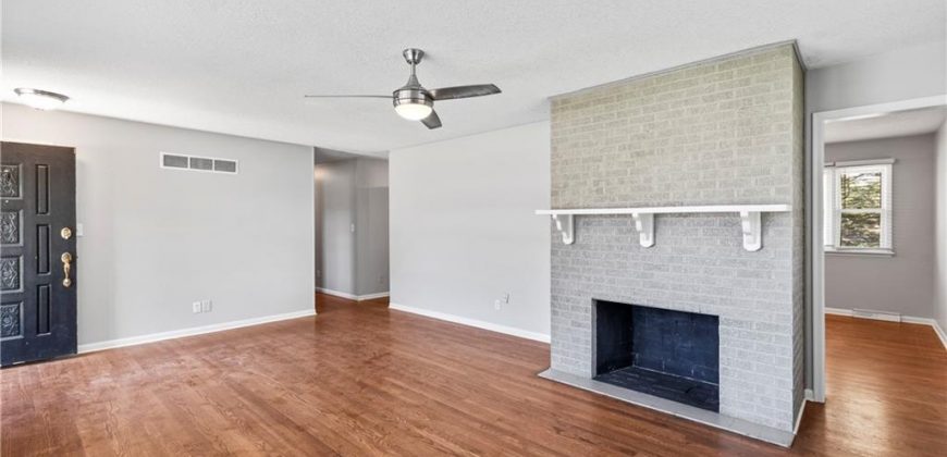 Homes for Sale in Kansas City, MO 64152 | 6511  Valley View Street