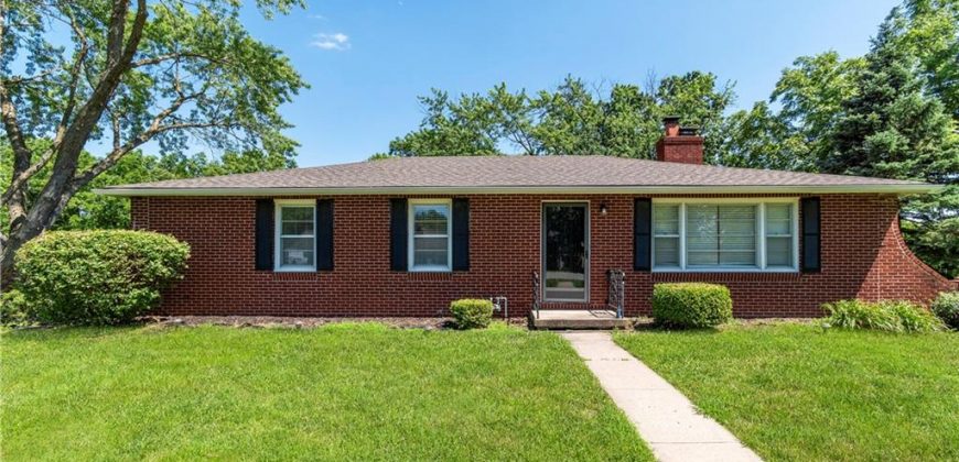 Homes for Sale in Kansas City, MO 64152 | 6511  Valley View Street