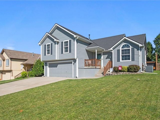Homes for Sale in Kansas City, MO 64157 | 11039 N Ditman Avenue