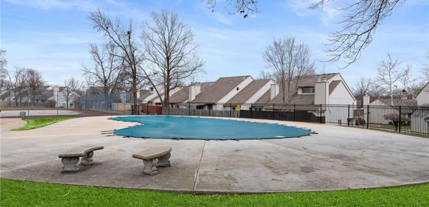 Homes for Sale in Gladstone, MO 64119 | 5987 N Kansas Avenue