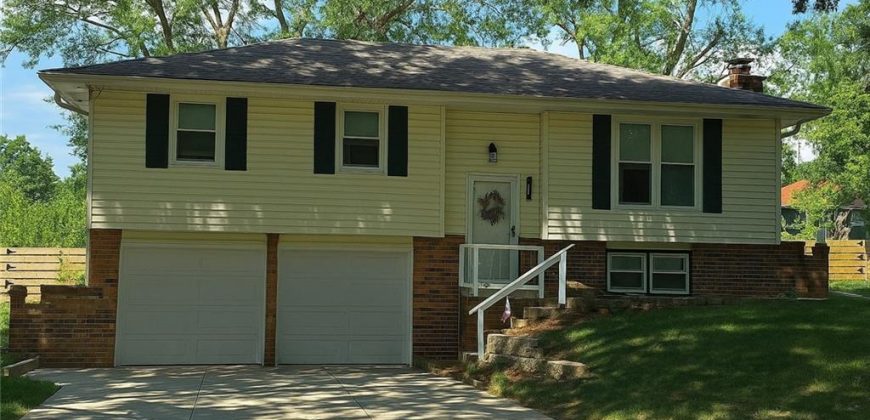 Homes for Sale in Kansas City, MO 64152 | 7616 N Serene Avenue